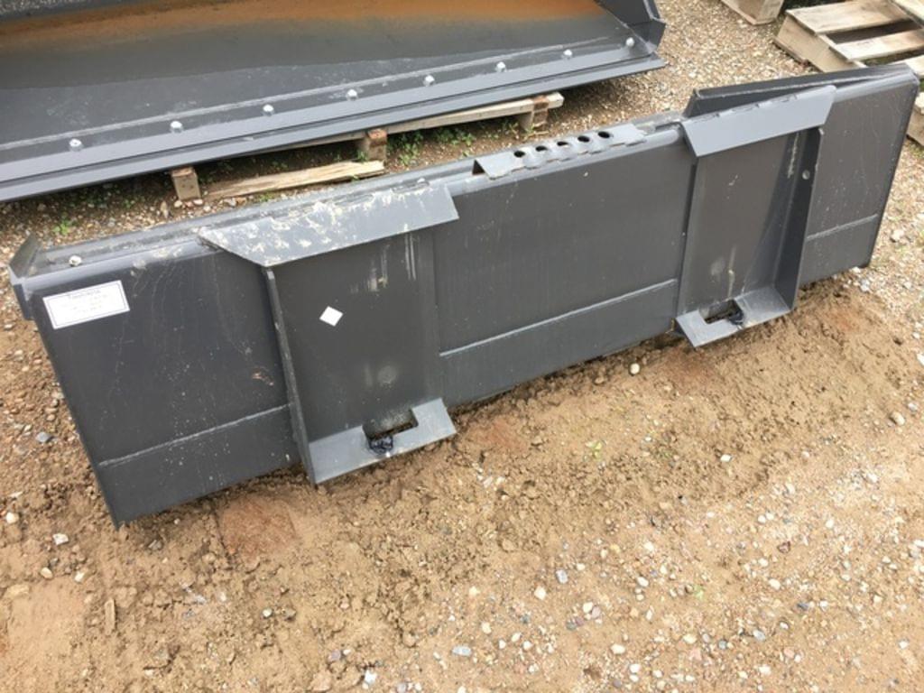 Image of New Holland 72" LPE Bucket Primary Image