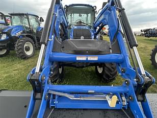 Main image New Holland 815LA 9