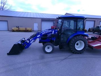 Main image New Holland Boomer 40