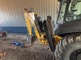 Image of New Holland B75D equipment image 2