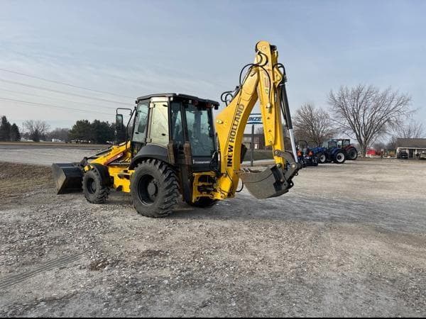 Image of New Holland B75D equipment image 2