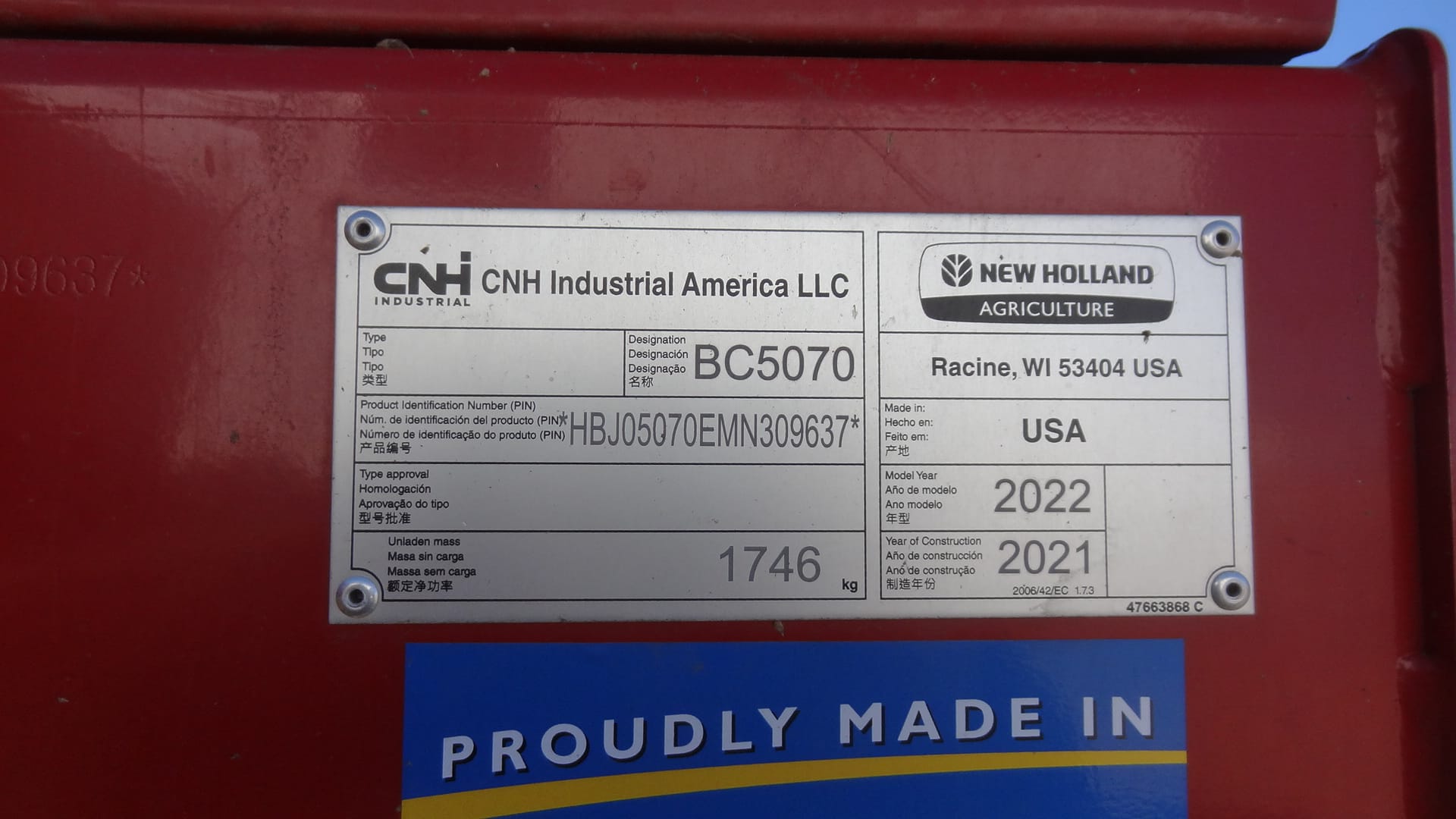 2022 New Holland BC5070 Equipment Image0