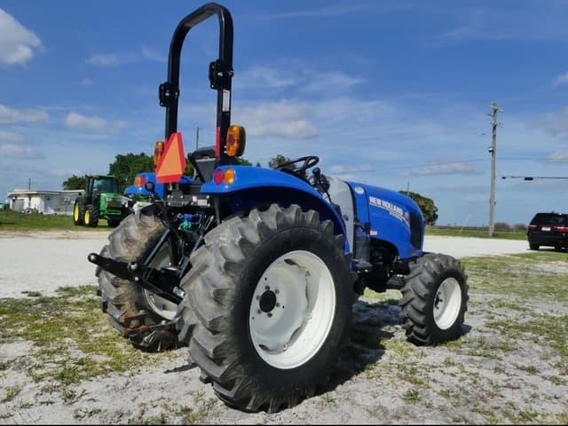 Image of New Holland Boomer 45 equipment image 3