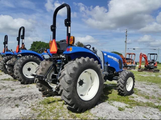 Image of New Holland Boomer 45 equipment image 1