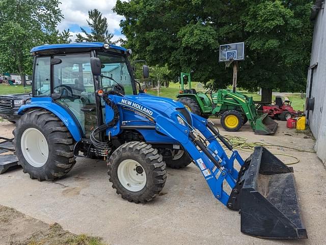 Image of New Holland Boomer 50 equipment image 1