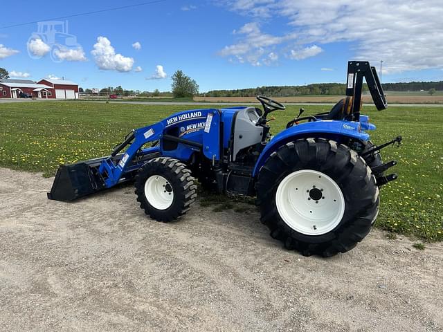 Image of New Holland Boomer 55 equipment image 2