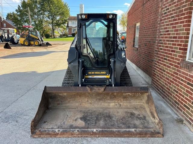 Image of New Holland C327 equipment image 3