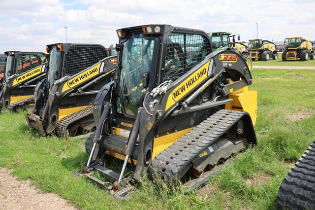Image of New Holland C332 equipment image 2