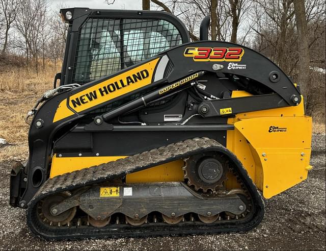 Image of New Holland C332 equipment image 1