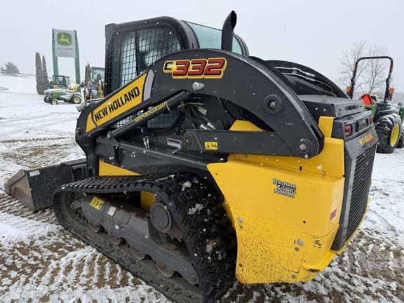 Image of New Holland C332 equipment image 2
