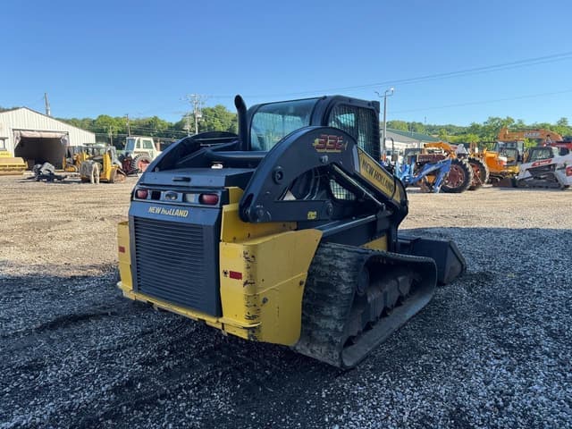 Image of New Holland C332 equipment image 3