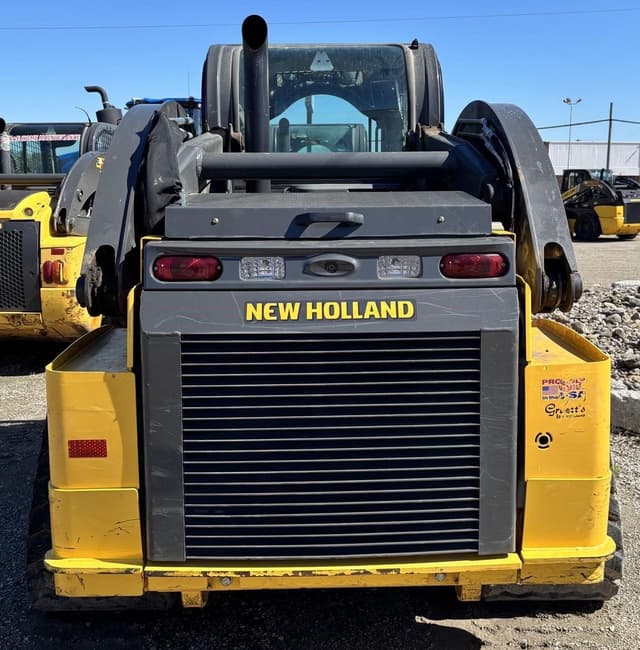 Image of New Holland C332 equipment image 4