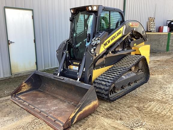 Image of New Holland C332 equipment image 1