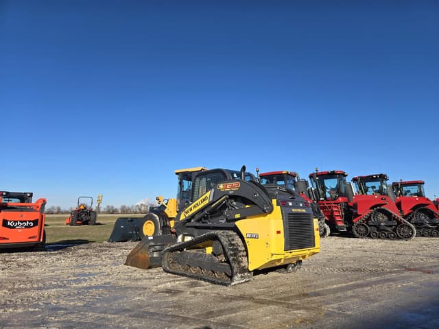 Image of New Holland C332 equipment image 1