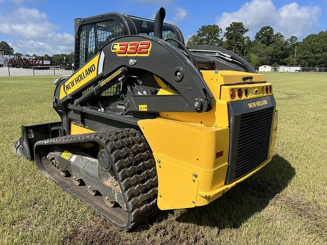 Image of New Holland C332 equipment image 2