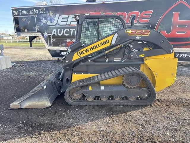 Image of New Holland C332 equipment image 1