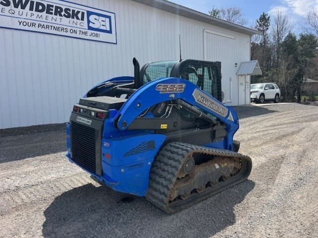 Image of New Holland C332 equipment image 2