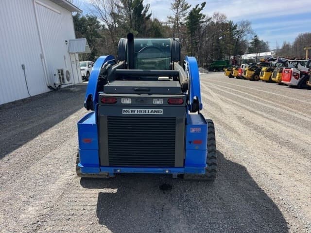 Image of New Holland C332 equipment image 3