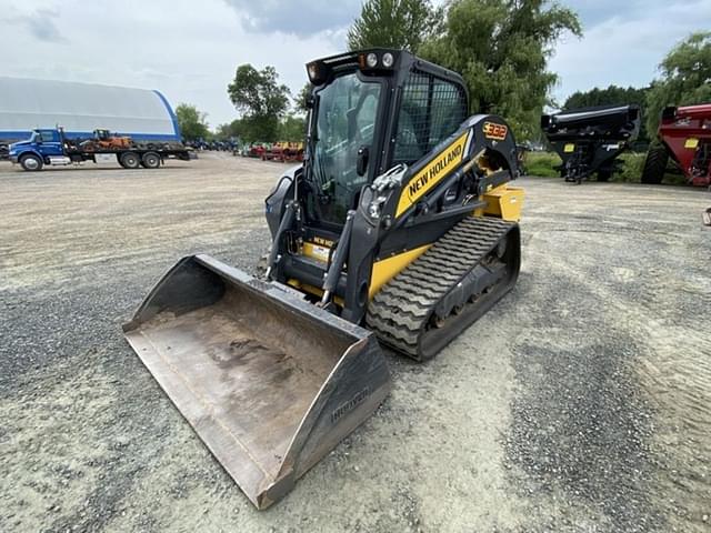 Image of New Holland C332 equipment image 1