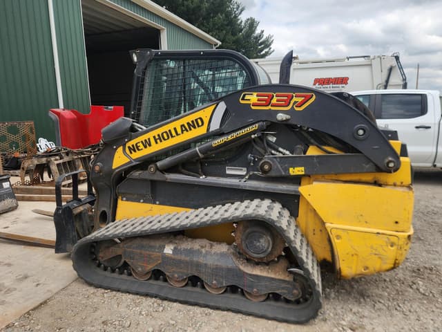 Image of New Holland C337 equipment image 1
