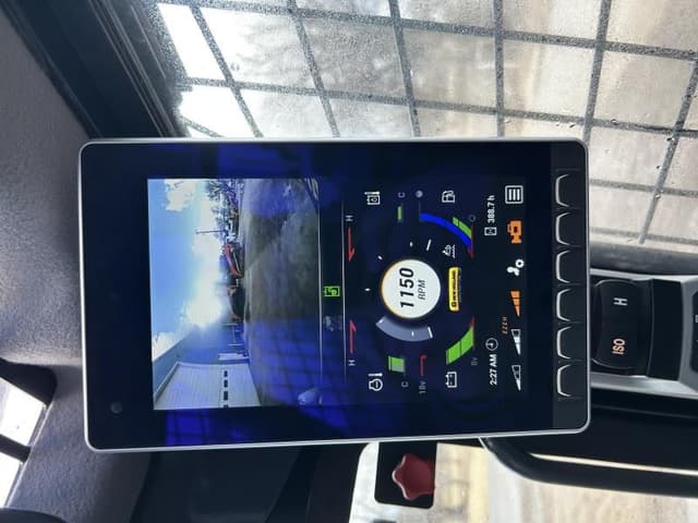 Image of New Holland C345 equipment image 4