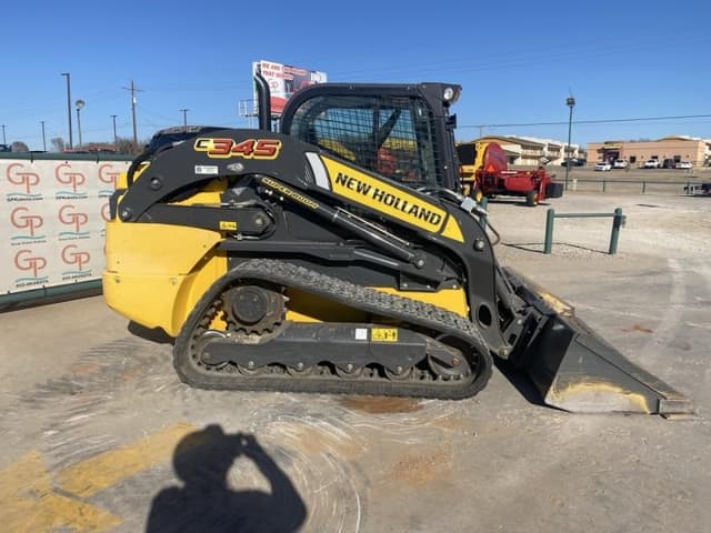 Image of New Holland C345 equipment image 1