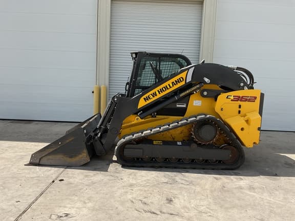 Image of New Holland C362 equipment image 1