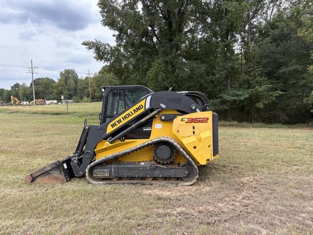 Image of New Holland C362 equipment image 1