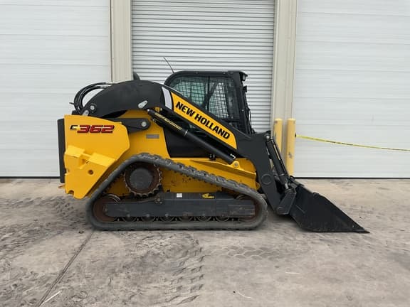 Image of New Holland C362 equipment image 1