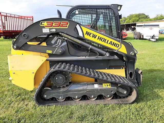 Image of New Holland C332 equipment image 3