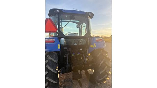 Image of New Holland Workmaster 120 equipment image 3