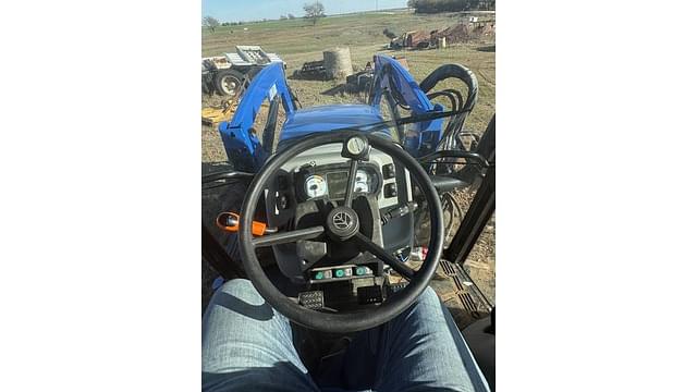 Image of New Holland Workmaster 120 equipment image 2