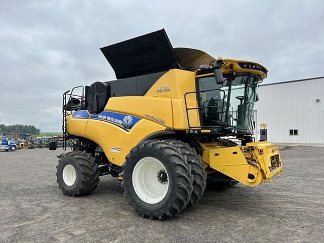 Image of New Holland CR8.90 equipment image 1