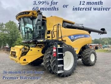 Main image New Holland CR8.90