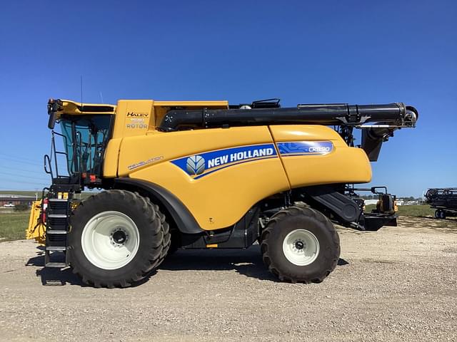 Image of New Holland CR8.90 equipment image 2