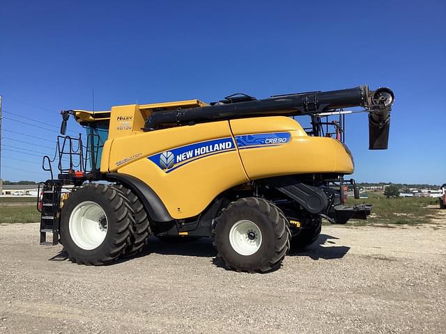 Image of New Holland CR8.90 equipment image 3