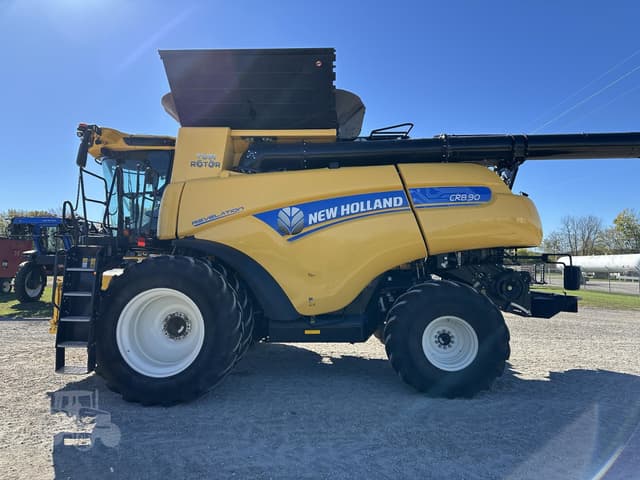 Image of New Holland CR8.90 equipment image 2