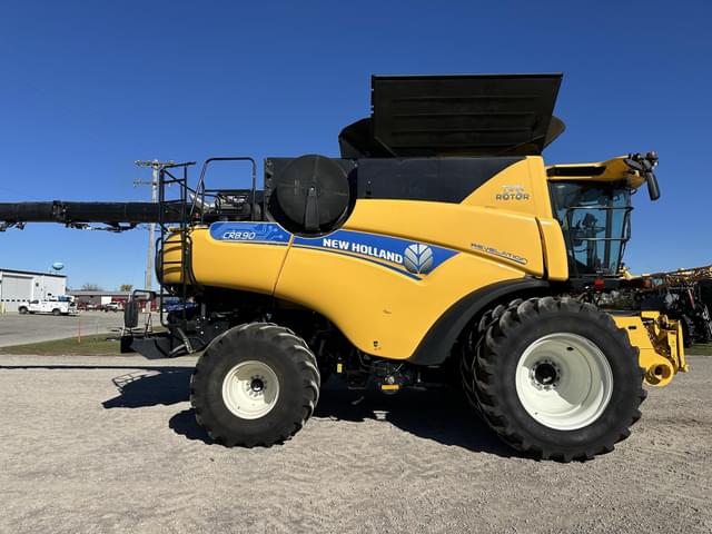 Image of New Holland CR8.90 equipment image 1