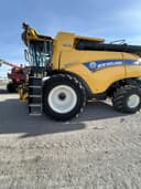 2022 New Holland CR8.90 Image