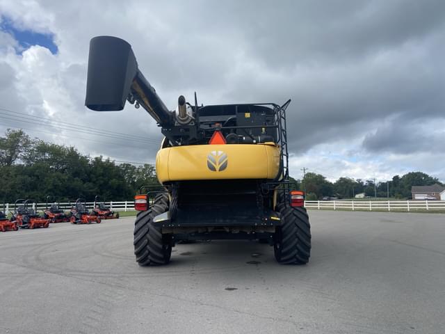 Image of New Holland CR9.90 equipment image 3