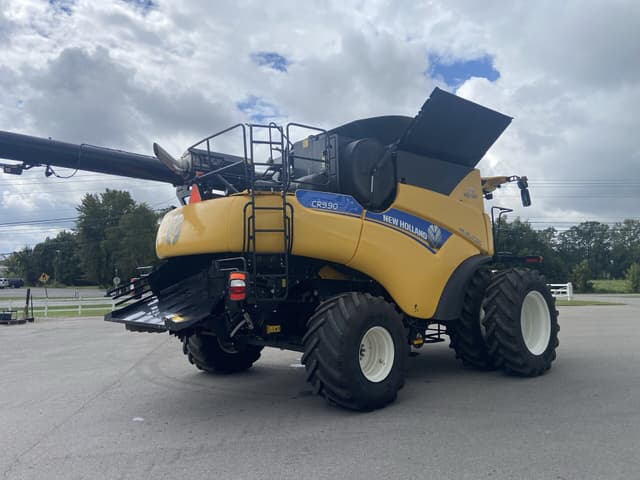 Image of New Holland CR9.90 equipment image 2