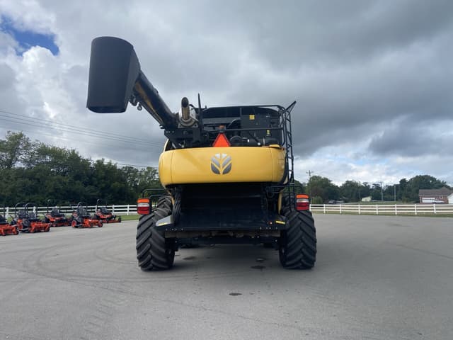 Image of New Holland CR9.90 equipment image 3