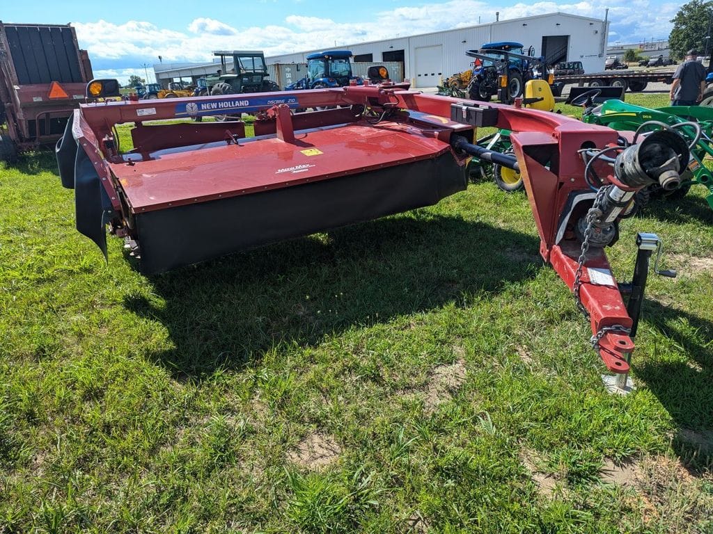 2022 New Holland 210 Equipment Image0