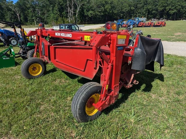 Image of New Holland 210 equipment image 3