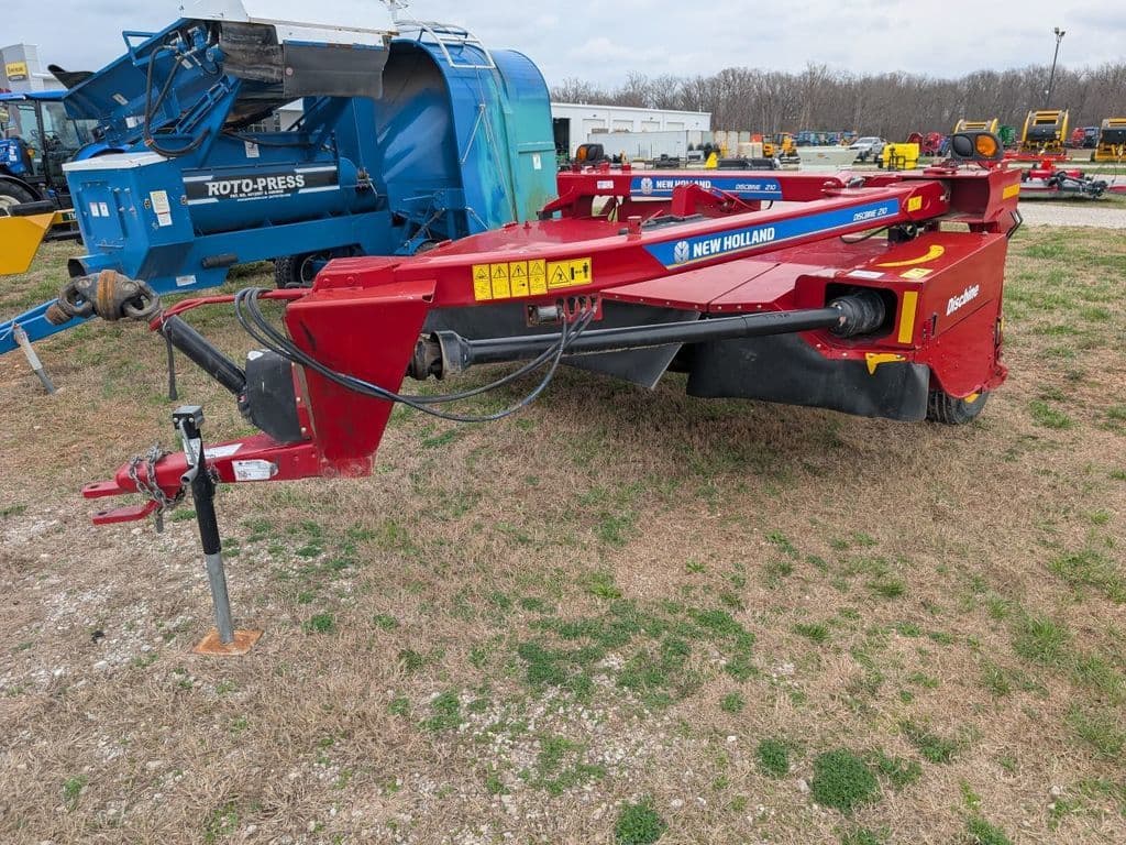 Image of New Holland 210 Image 1