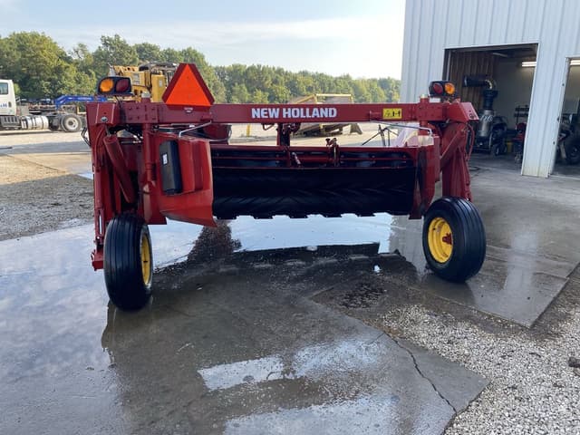 Image of New Holland 210 equipment image 3