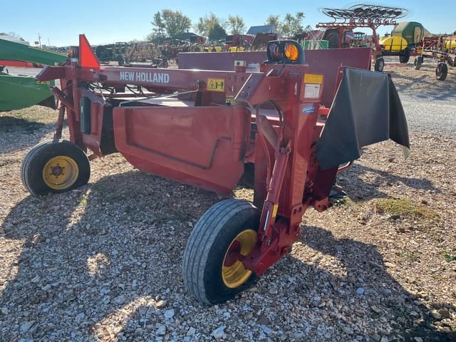 Image of New Holland 210 equipment image 4