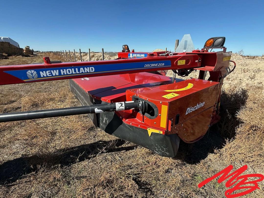 Image of New Holland Discbine 209 Primary image
