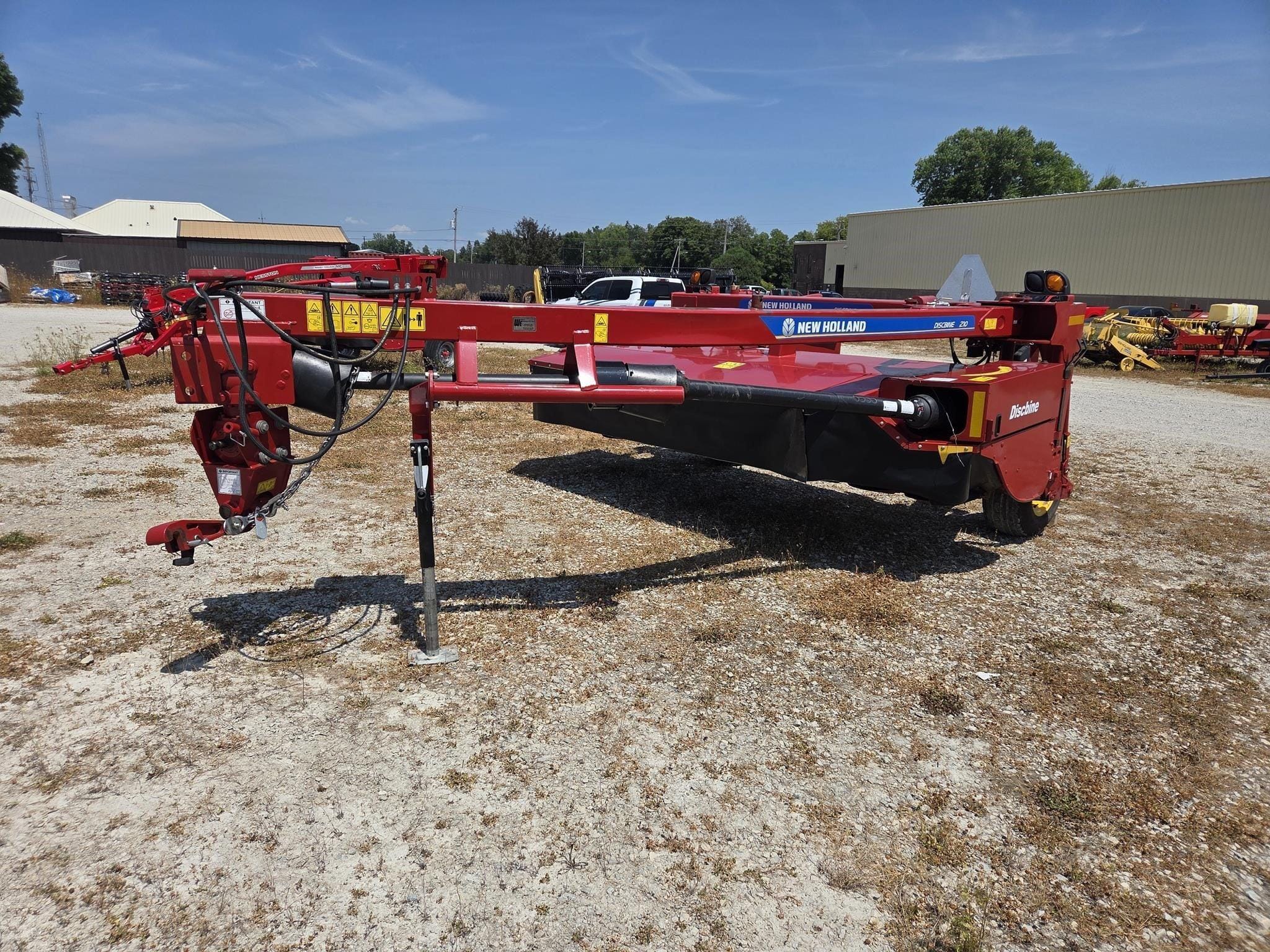 2022 New Holland 210 Equipment Image0