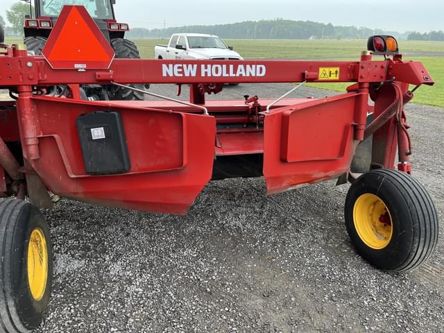 Image of New Holland 210 equipment image 1